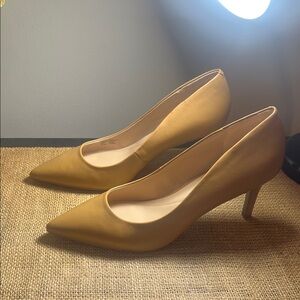 EUC Alfani Step N Flex Leather Caramel Women's 3.5” Heels Size 10.5M